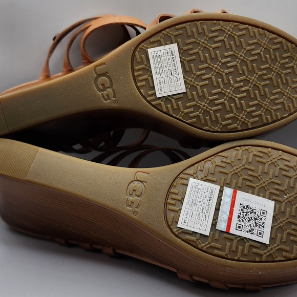 UGG W Mattie Sandals Leather Size 10 NIB New Tan Strappy 3" Wedge Heel Platform - Picture 11 of 12